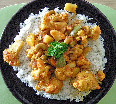 http://cdn.chefkoch.de/ck.de/rezepte/33/33920/51961-big-cashew-gemuese-indisch.jpg